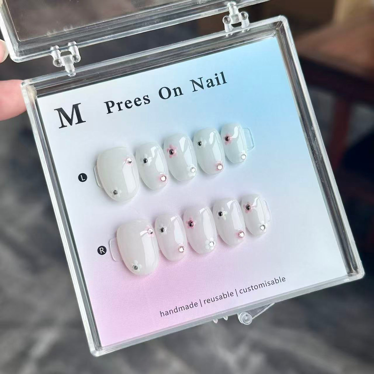 Handmade Milky White Press On Nails, Mini Pink White Flower with Rhinestone, Short Reusable Glue On False Nails for Daily Wear\10PC