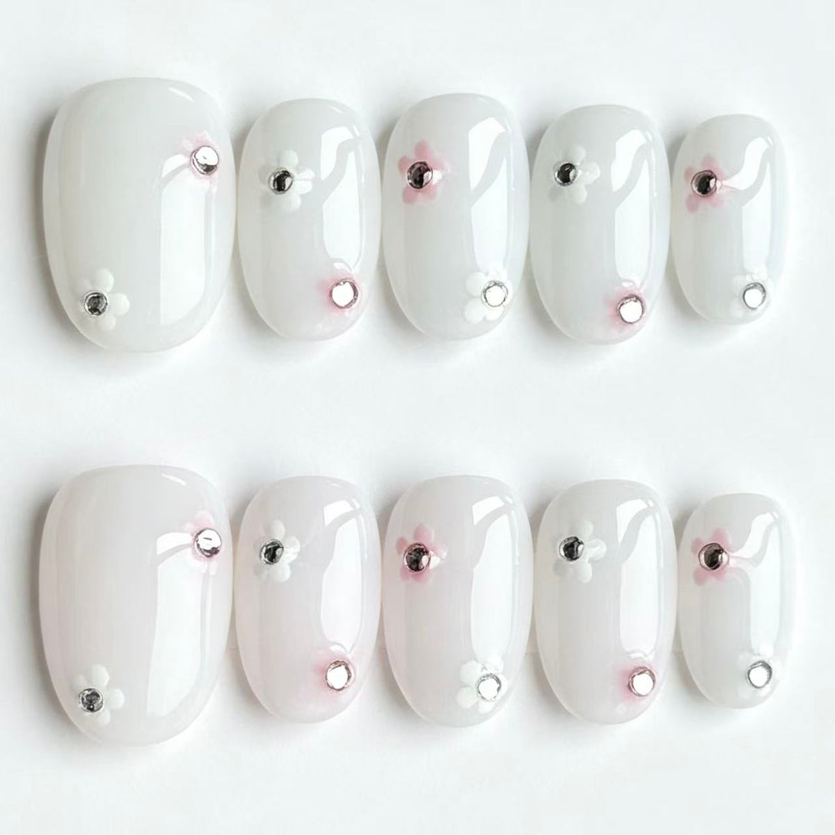 Handmade Milky White Press On Nails, Mini Pink White Flower with Rhinestone, Short Reusable Glue On False Nails for Daily Wear\10PC