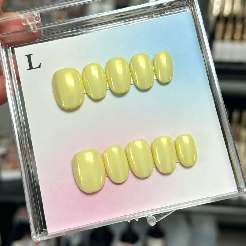 Handmade Light Yellow Aurora Cat Eye Press On Nails, Short Solid Color Reusable Glue On False Nails, Summer Simple Fake Nails\10PC